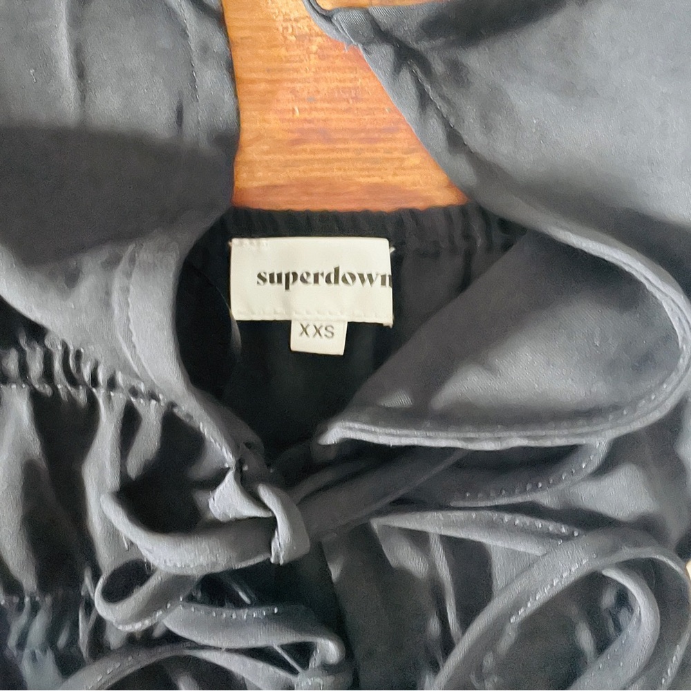 NWT Superdown Solstice Halter Tie Top In Black - Picture 4 of 4